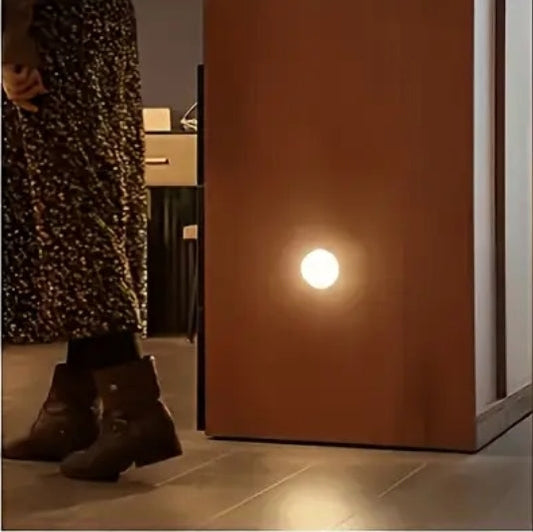 Eclairage LED détecteur de mouvement, illumine la maison tout en optimisant la consommation d'énergie